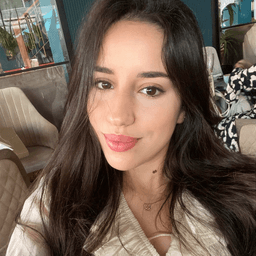 Nouhayla O.